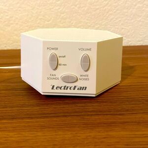 A LectroFan white sound machine GUC